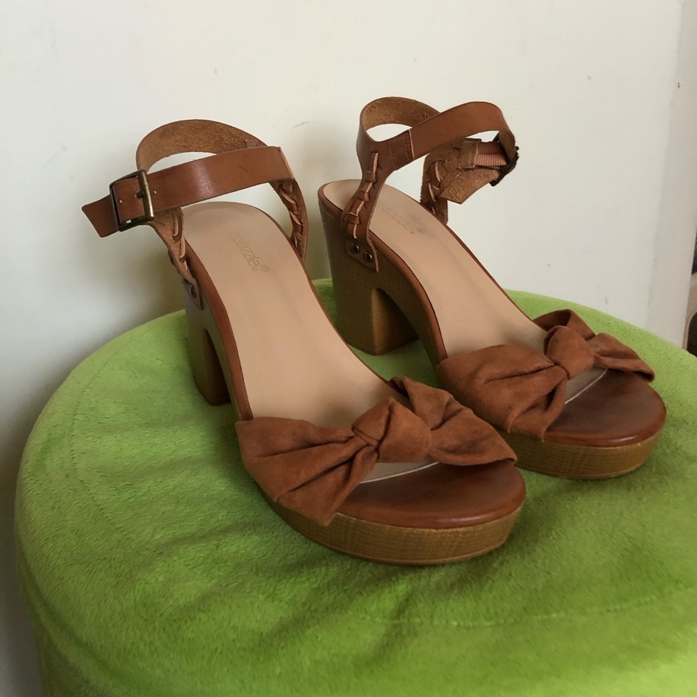 Shoedazzle block heels